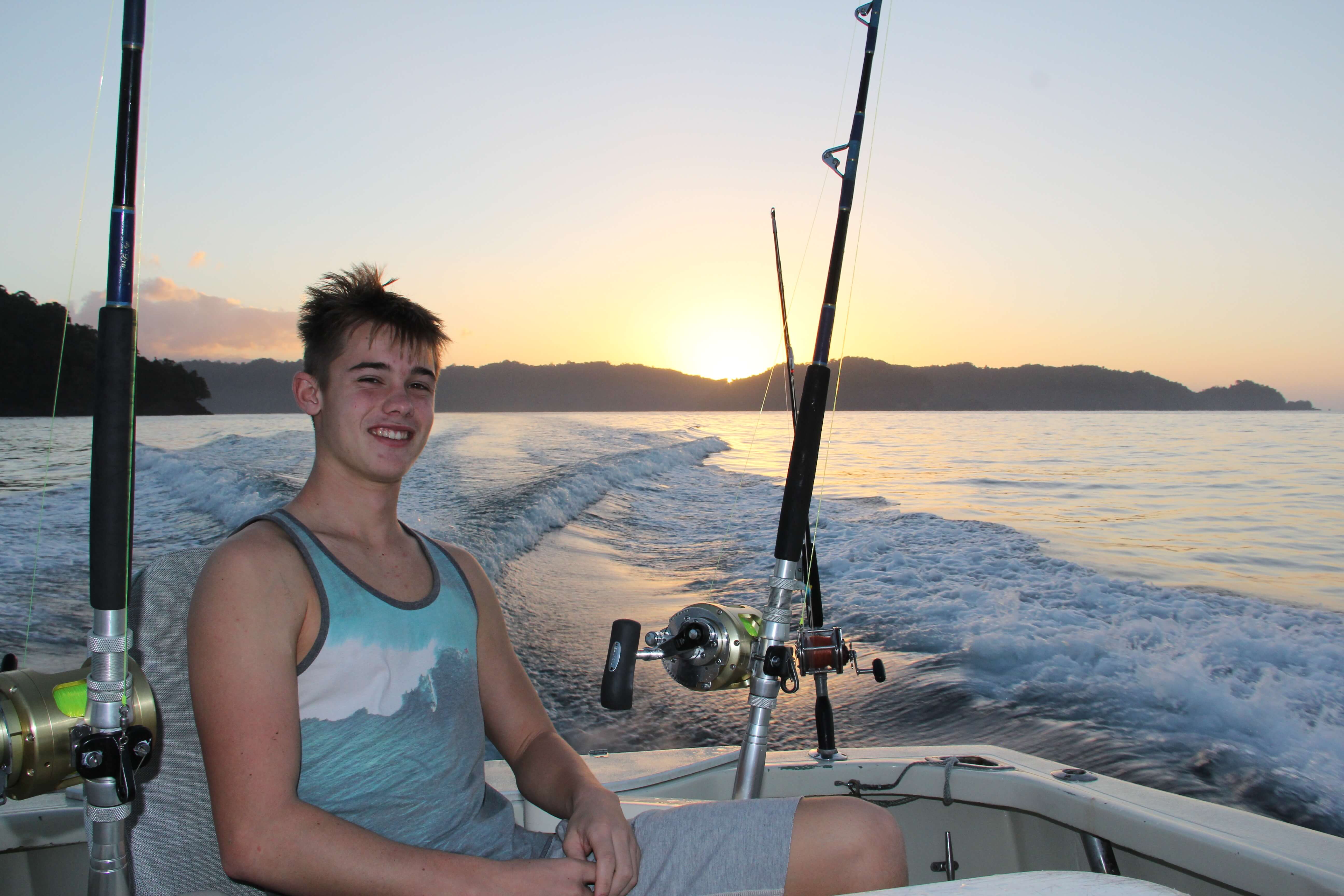 Leaving Pinas Bay to fish